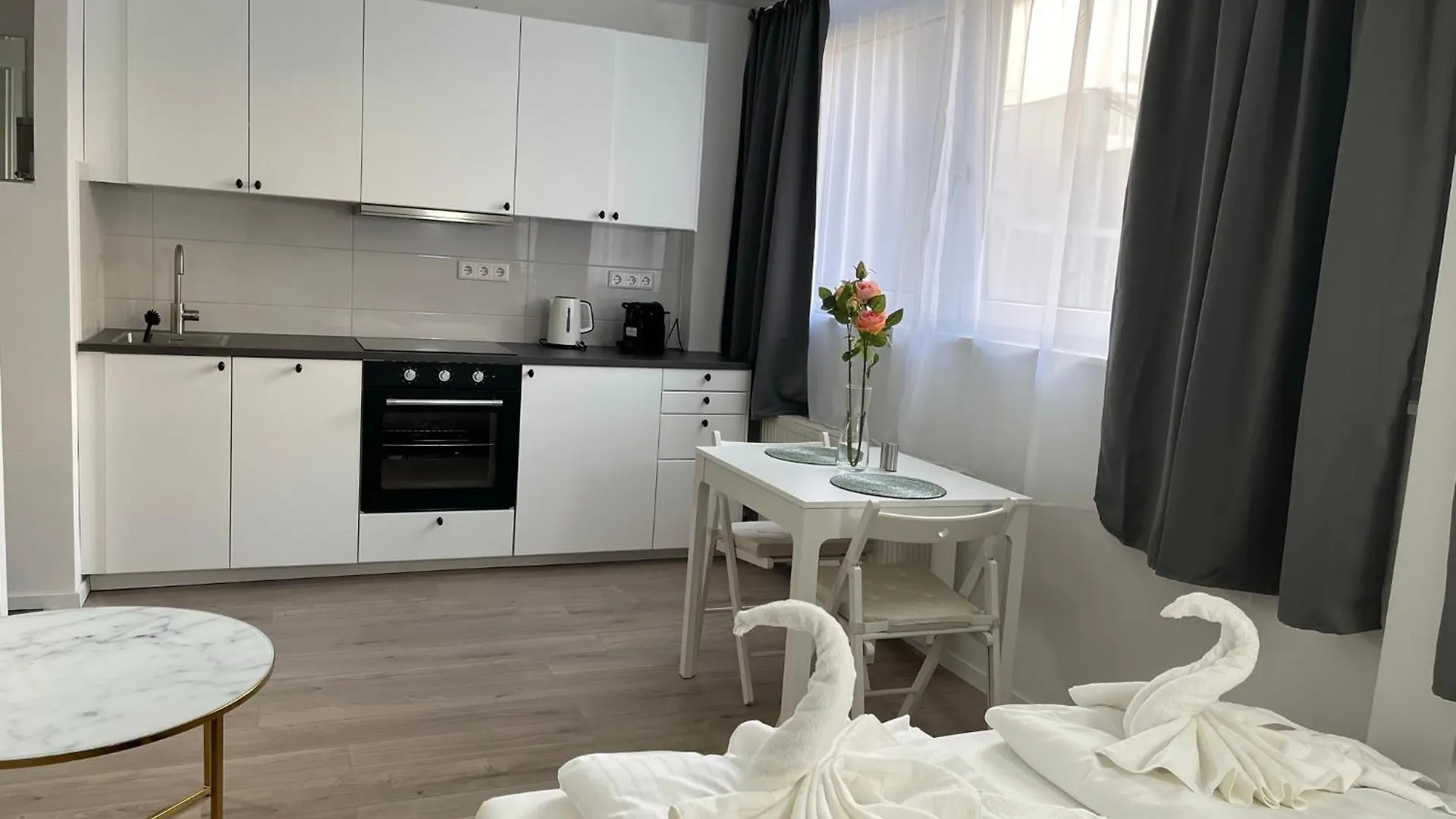 Schone Moderne Wohnung Am Ring Nr.1 Köln